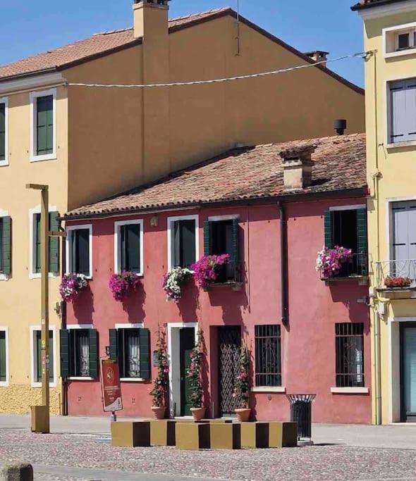 Apartment Storico Fronte Piazza In Borgo Portello *