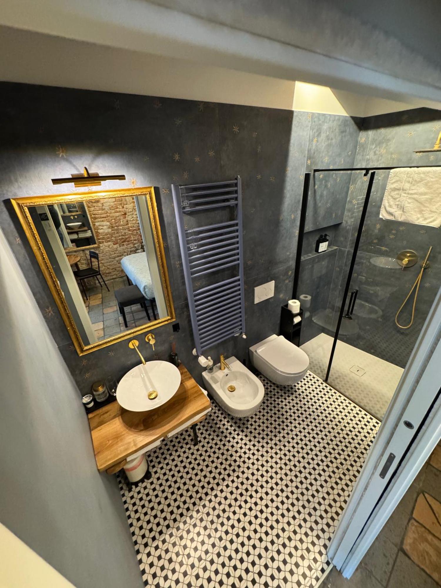 Apartment Storico Fronte Piazza In Borgo Portello *
