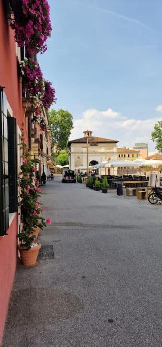 Storico Fronte Piazza In Borgo Portello Apartment Padova
